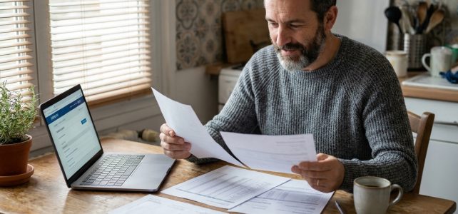Rachat de crédits, quand regrouper ses prêts commence vraiment à soulager le budget Rachat de crédits, quand regrouper ses prêts commence vraiment à soulager le budget
